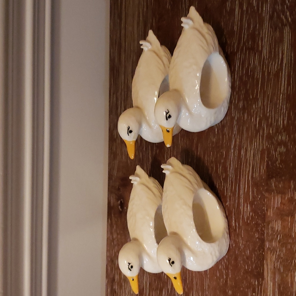 💖Host Pick X4💖Vintage! Handmade Ceramic Duck napkin rings set of 4.